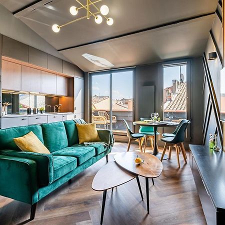 Loft En Ville - Duplex Terrasse Coeur Historique Avec Vue Degagee & Parking Souterrain Offert Ла-Сьйота Екстер'єр фото