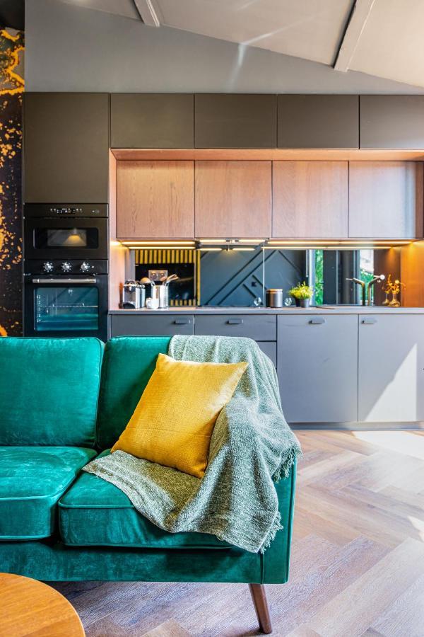 Loft En Ville - Duplex Terrasse Coeur Historique Avec Vue Degagee & Parking Souterrain Offert Ла-Сьйота Екстер'єр фото